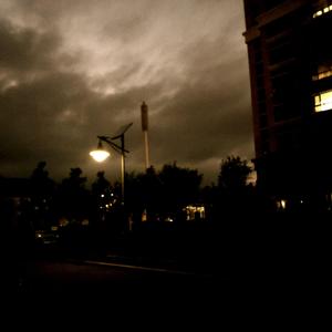 又脏又丑的老女人屄被男人日
